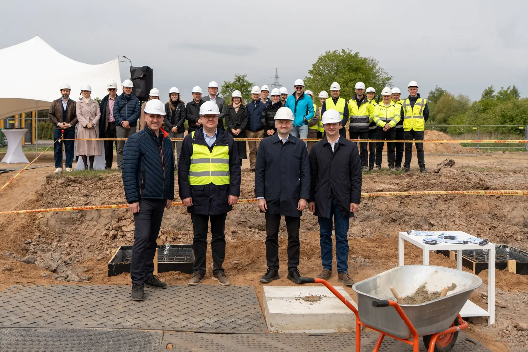 „Kosmelita“ šalia Kauno pradėjo naujo pastato statybas: investuos beveik 23 mln. eurų