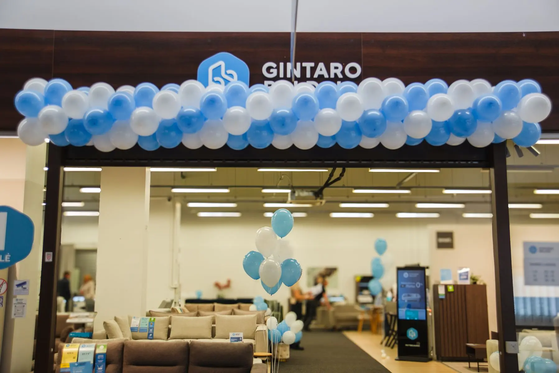 „Gintaro baldų“ salonas / Organizatorių nuotr.