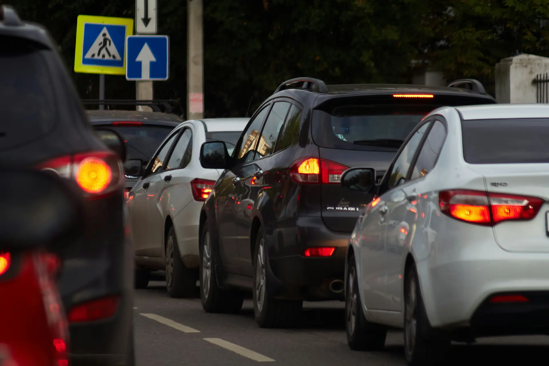 Automobiliai, eismas, spūstis