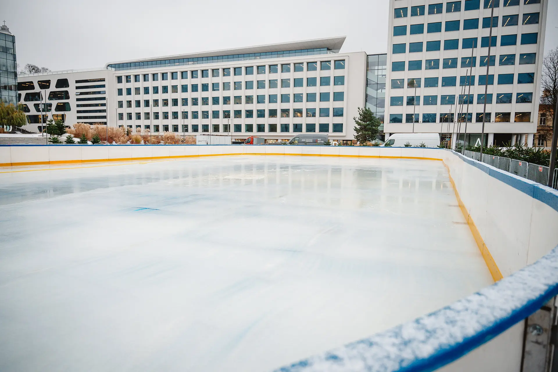 Dėl čiuožyklos atidarymo Kauno centre – eismo ribojimai