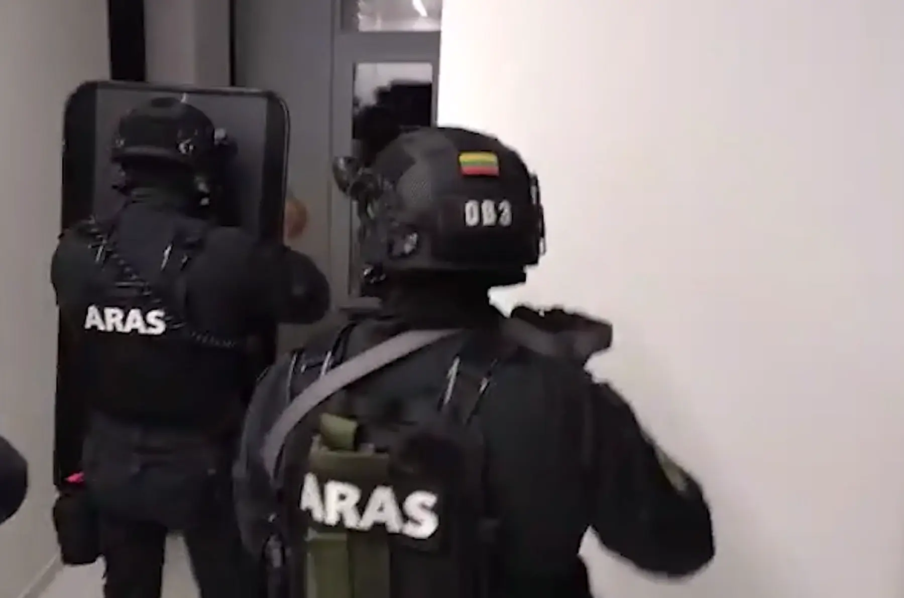 Aras