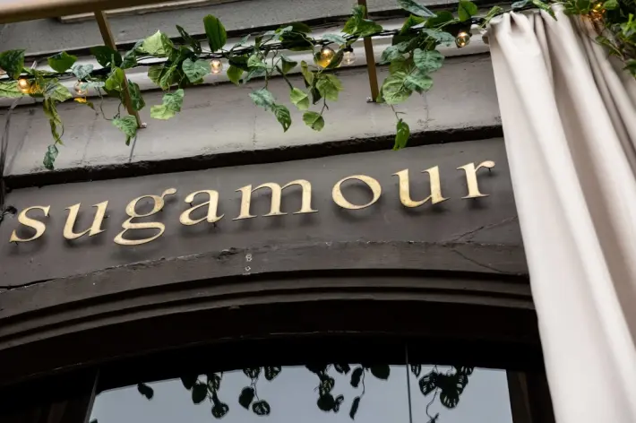 „Sugamour“