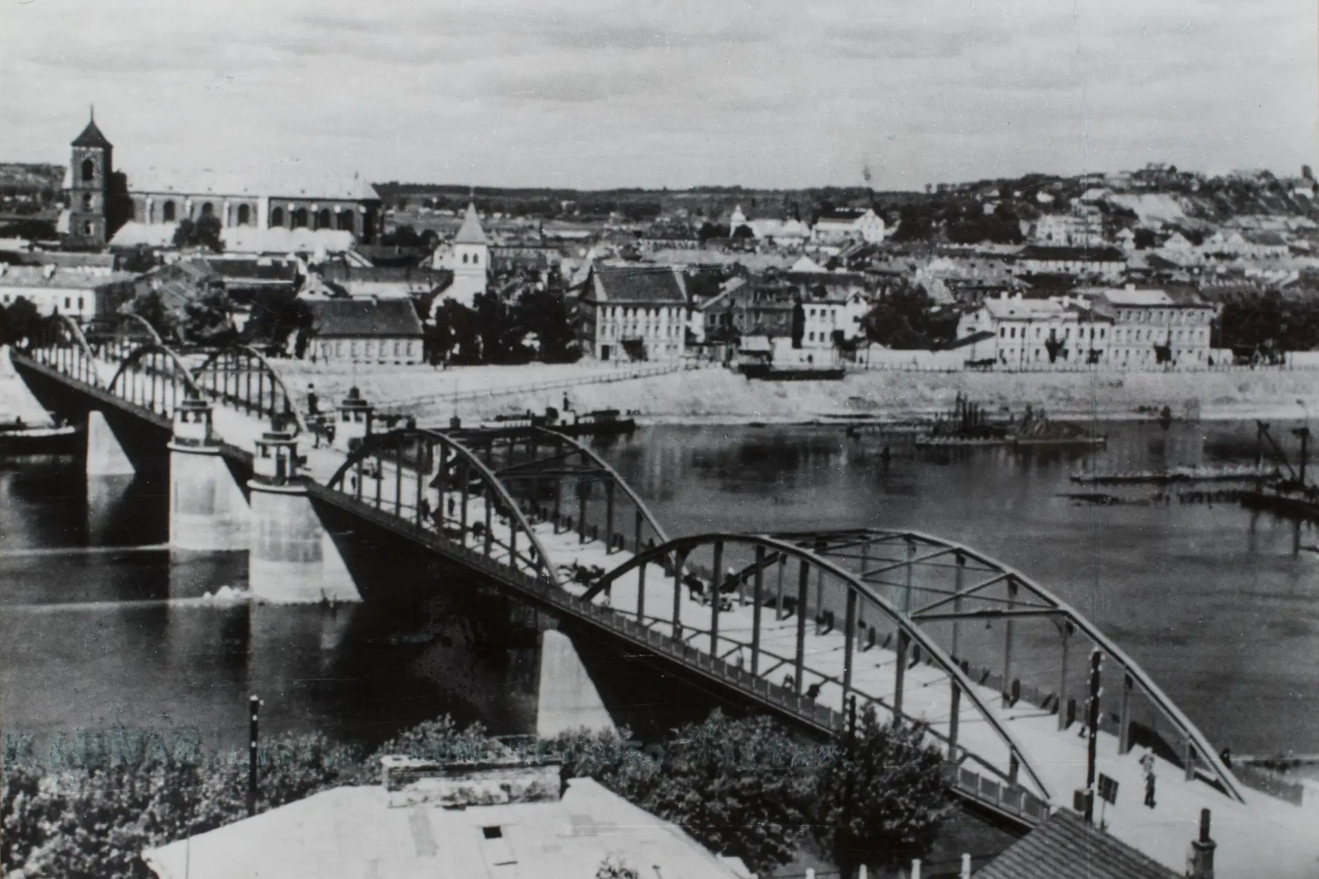 Vytauto Didžiojo tilto vaizdai 1930-1941 metais / Vytauto Didžiojo karo muziejaus rinkinių nuotr.