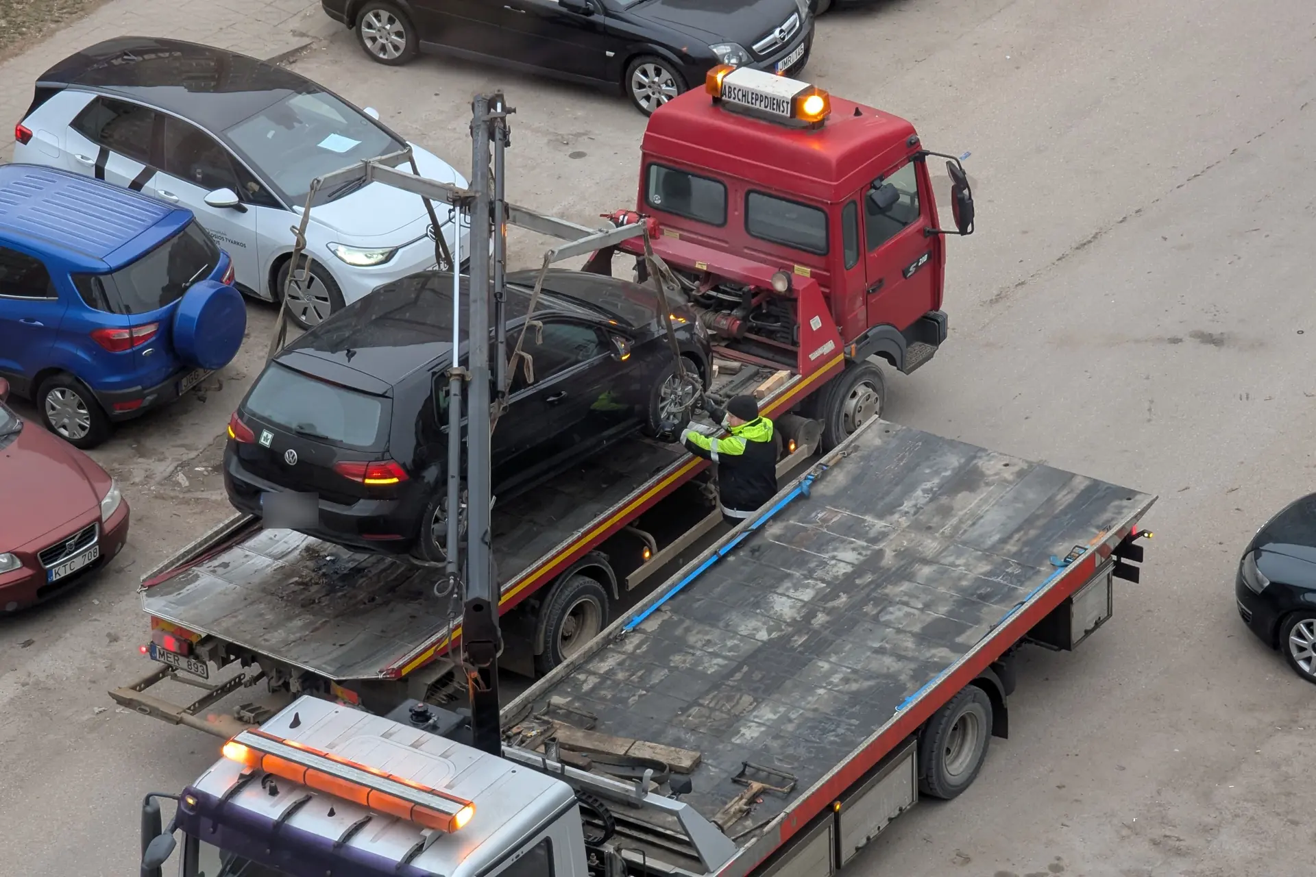Kaunas tvarkosi: netinkamai priparkuoto automobilio galite neberasti