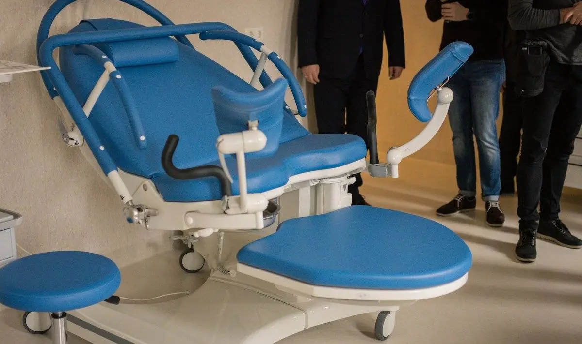 Lietuvės nustėrusios dėl sprendimo uždaryti Krikščioniškuosius gimdymo namus: įstaiga ramina