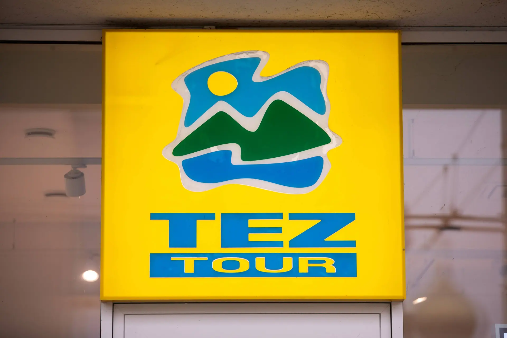 Tez Tour