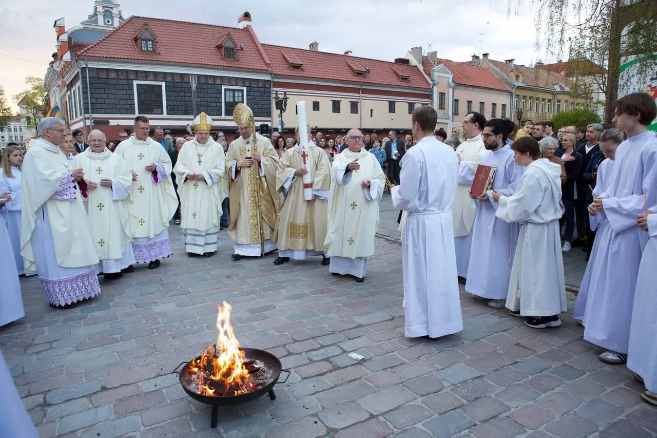 Svarbios progos: 100 metų lietuvių tautai dedikuotai popiežiaus bulei ir 100-osios Velykos Kauno arkivyskupijoje