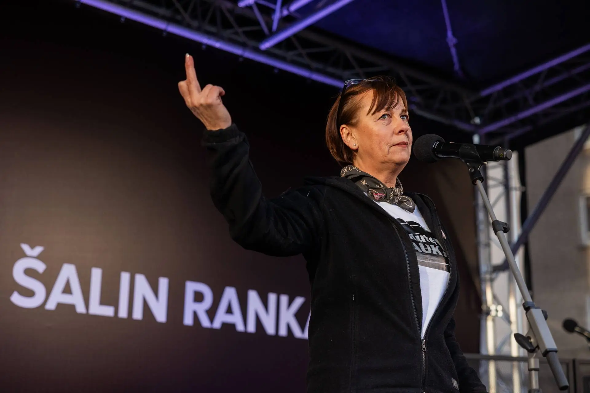 Protestas „Šalin rankas“