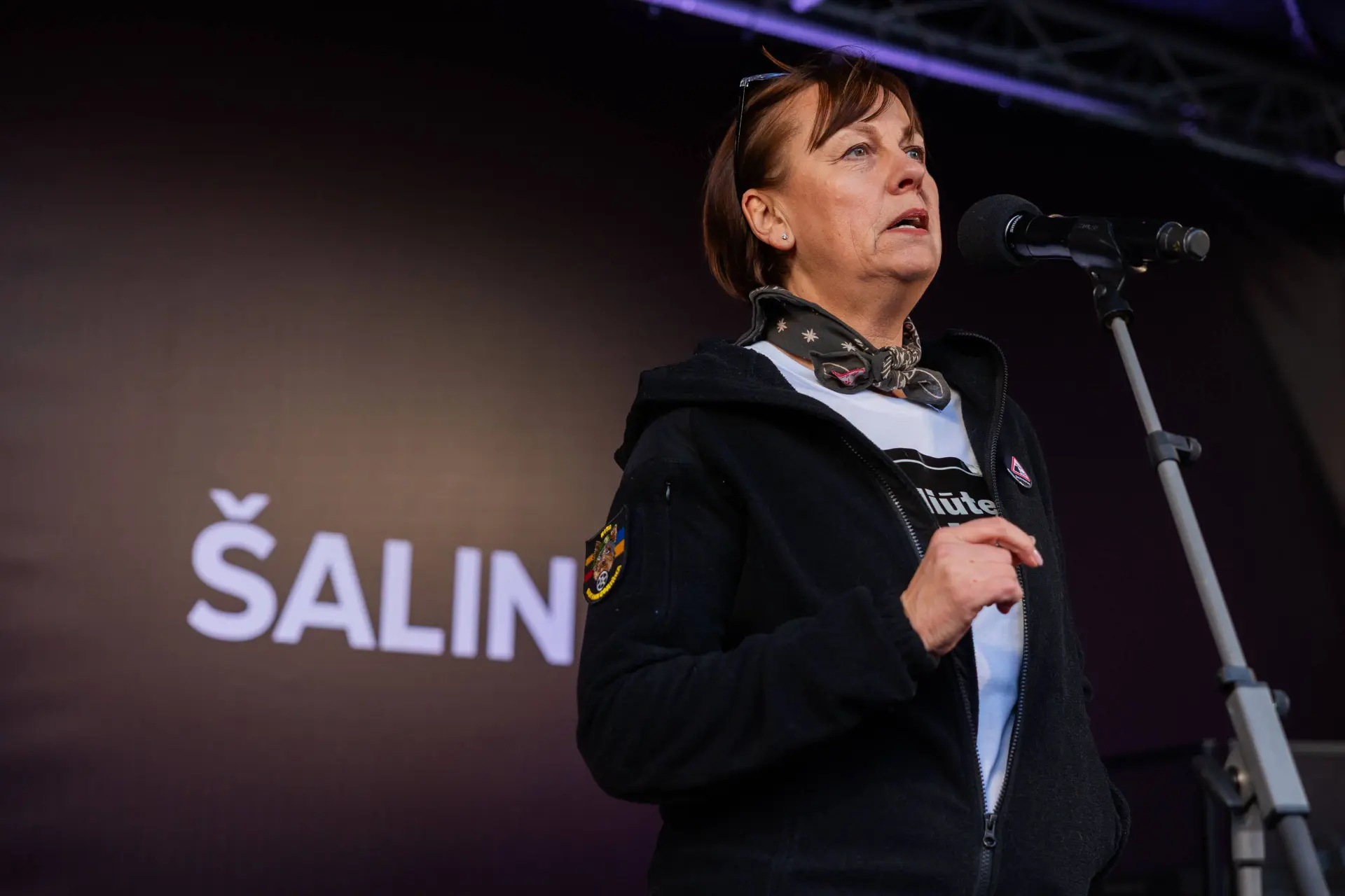 Policija gavo du pranešimus dėl R. Miliūtės gesto, valdantieji smerkia tokį elgesį