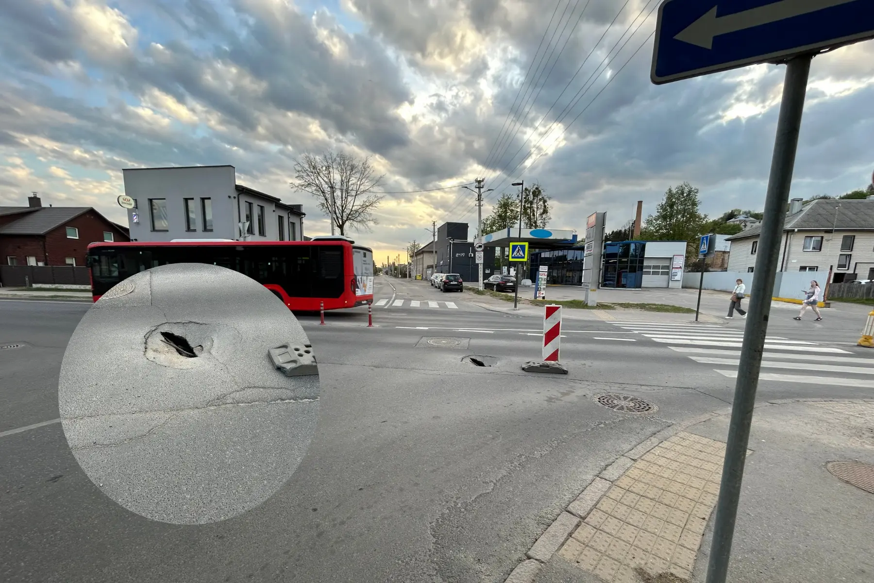 Įgriuva ties Milikonių kalnu