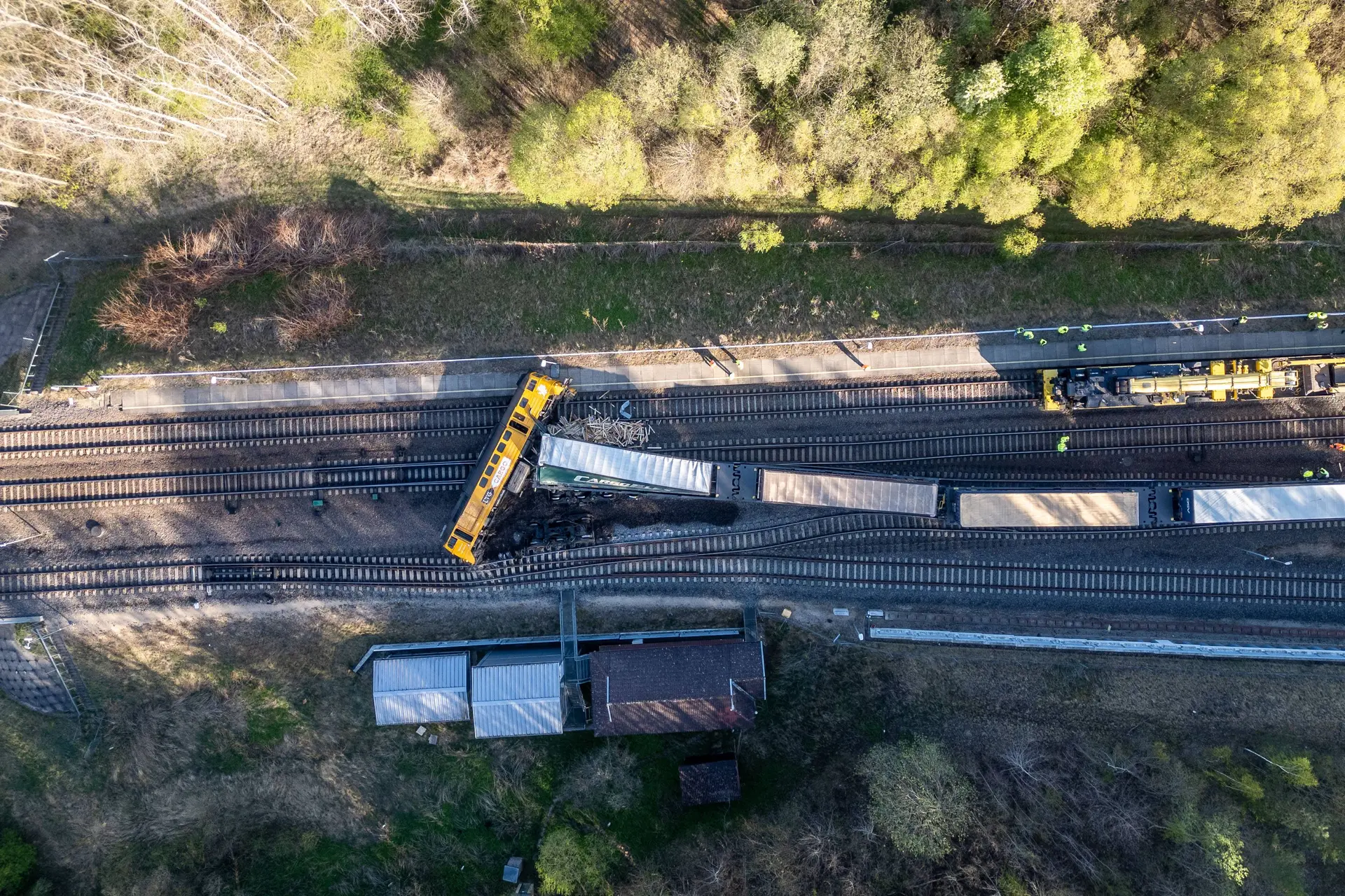 Dėl per tris dienas įvykusių dviejų traukinių avarijų vis dar galimi vėlavimai