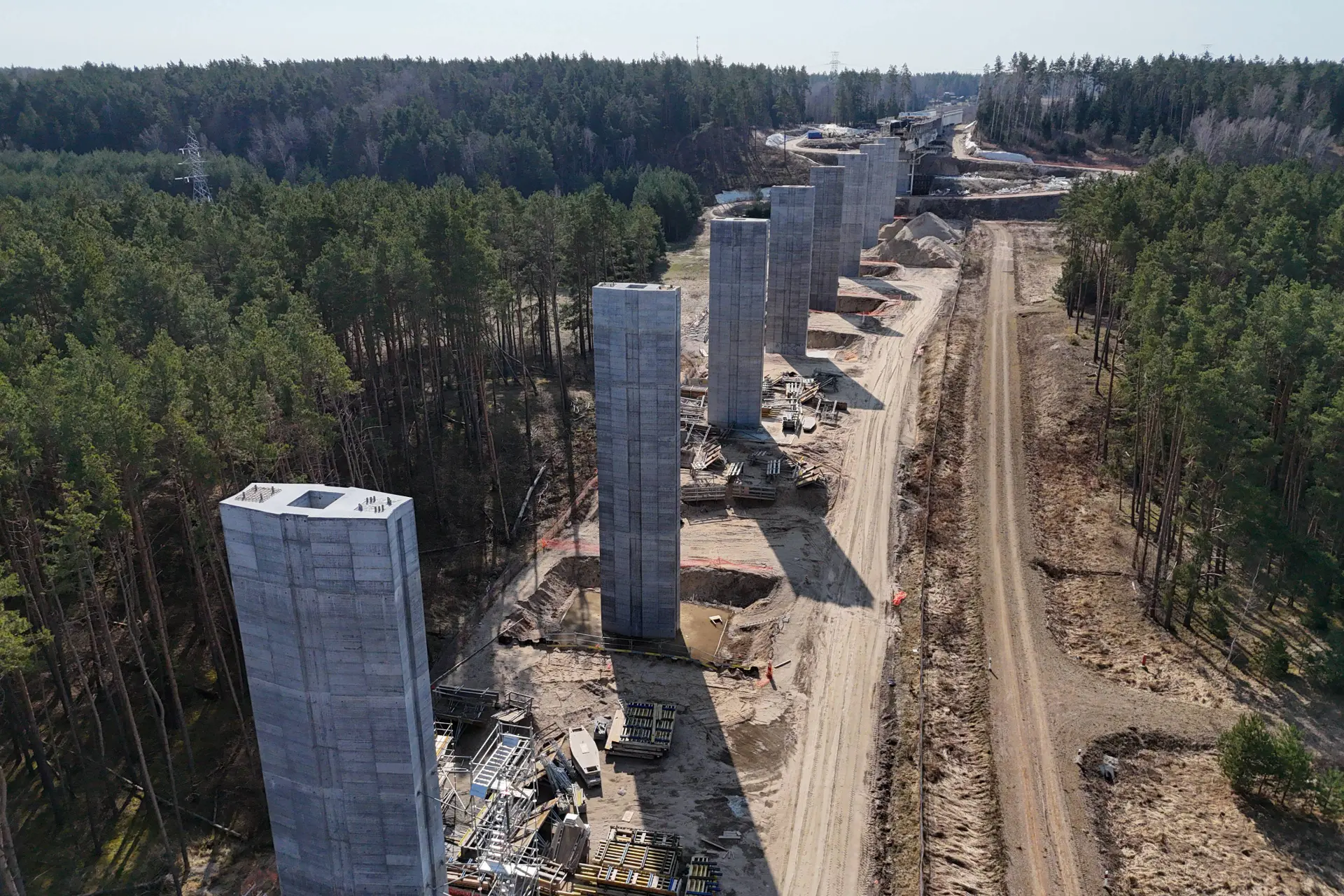Tilto per Nerį statybų aikštelė
