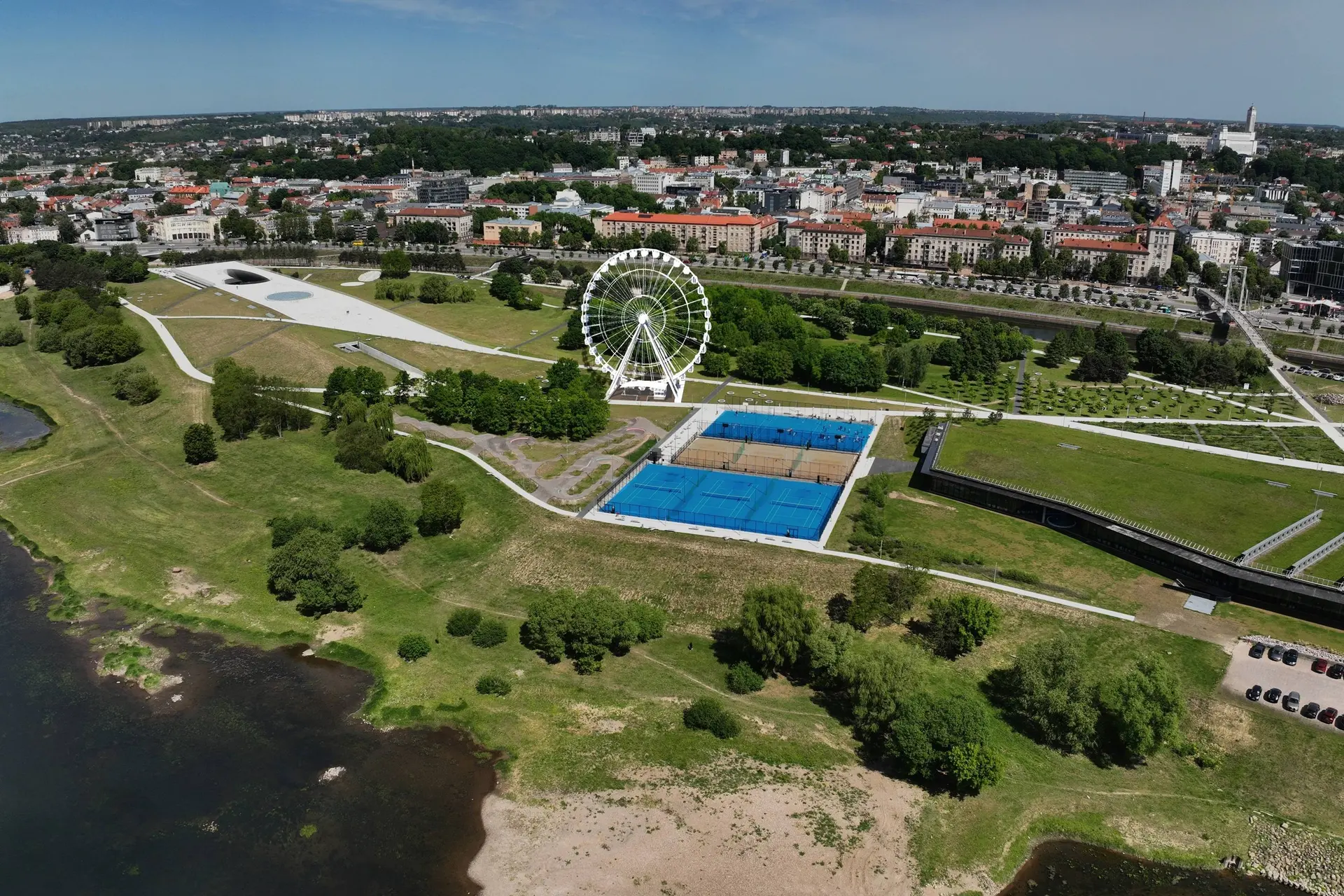 Nemuno saloje statomas apžvalgos ratas / Kauno miesto savivaldybės vizualizacija