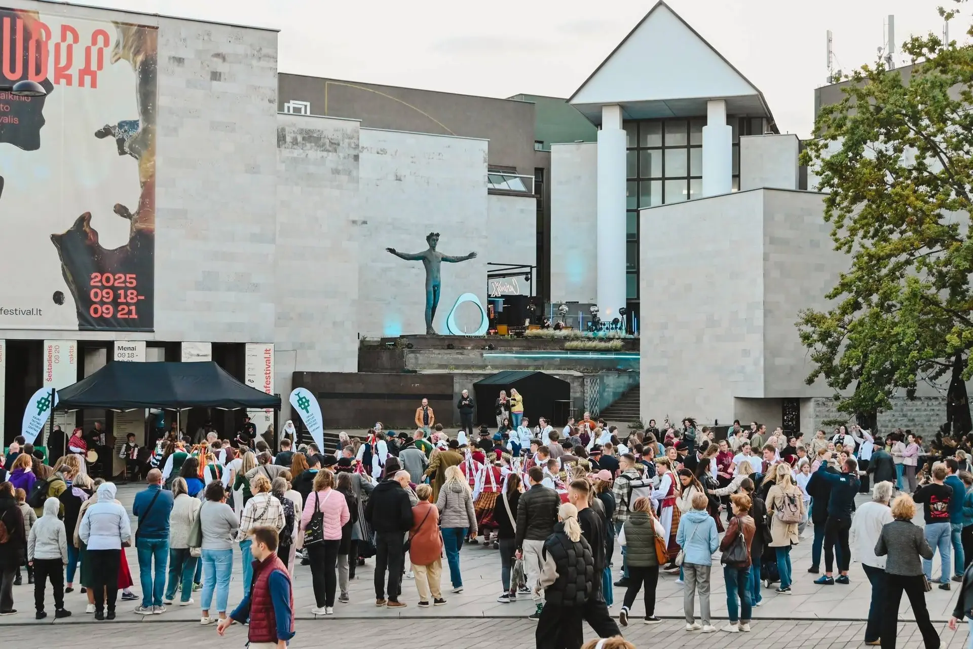 Akcija „Visa Lietuva šoka“