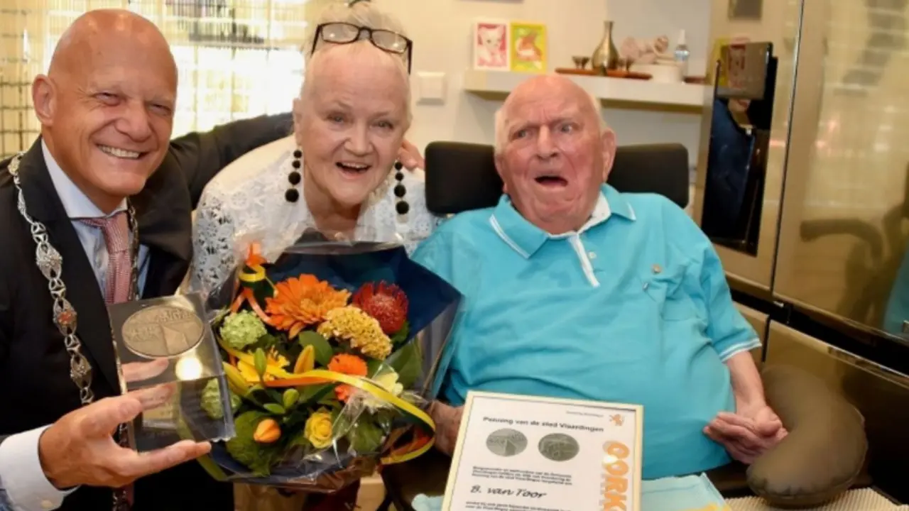 Flinke zorgen om gezondheid clown Bassie