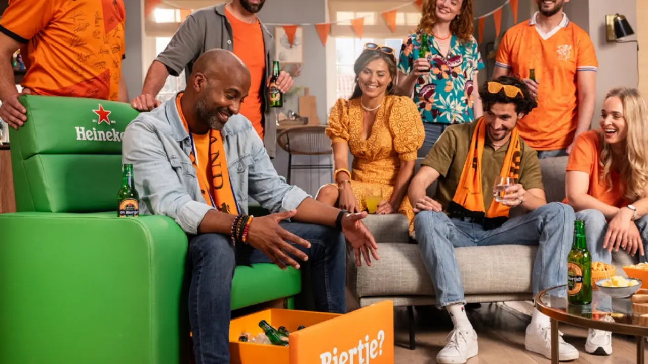 Heineken Stoelbox massaal gedumpt op Marktplaats