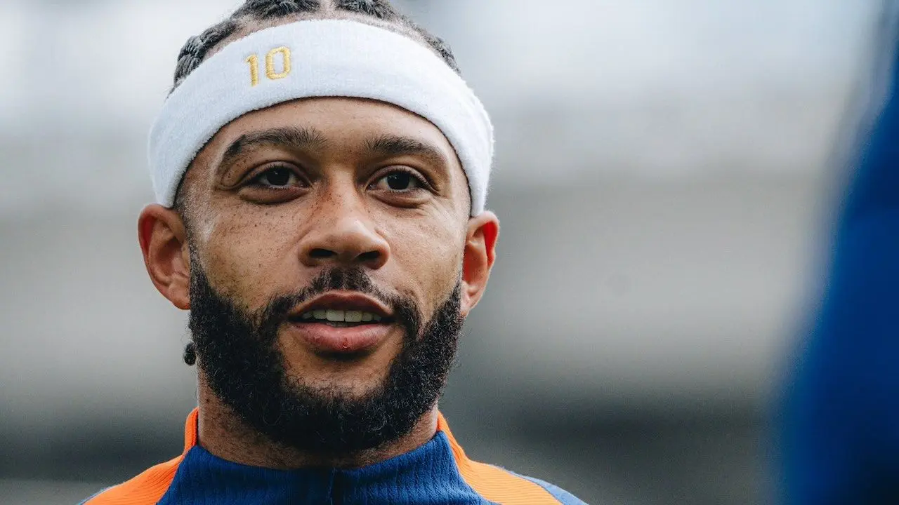 Vriendin Memphis Depay onthuld: maak kennis met Yasminé Aisha Khalifa