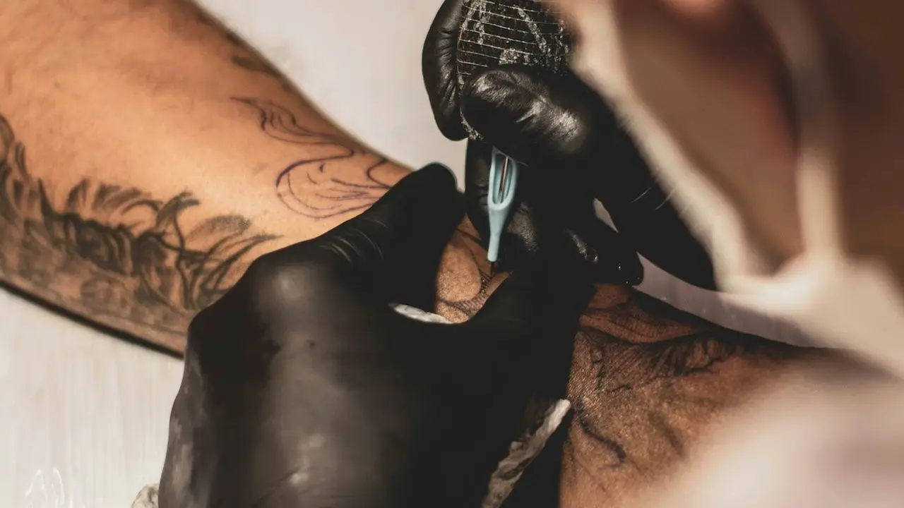 Bacteriën gevonden in tatoeage-inkt