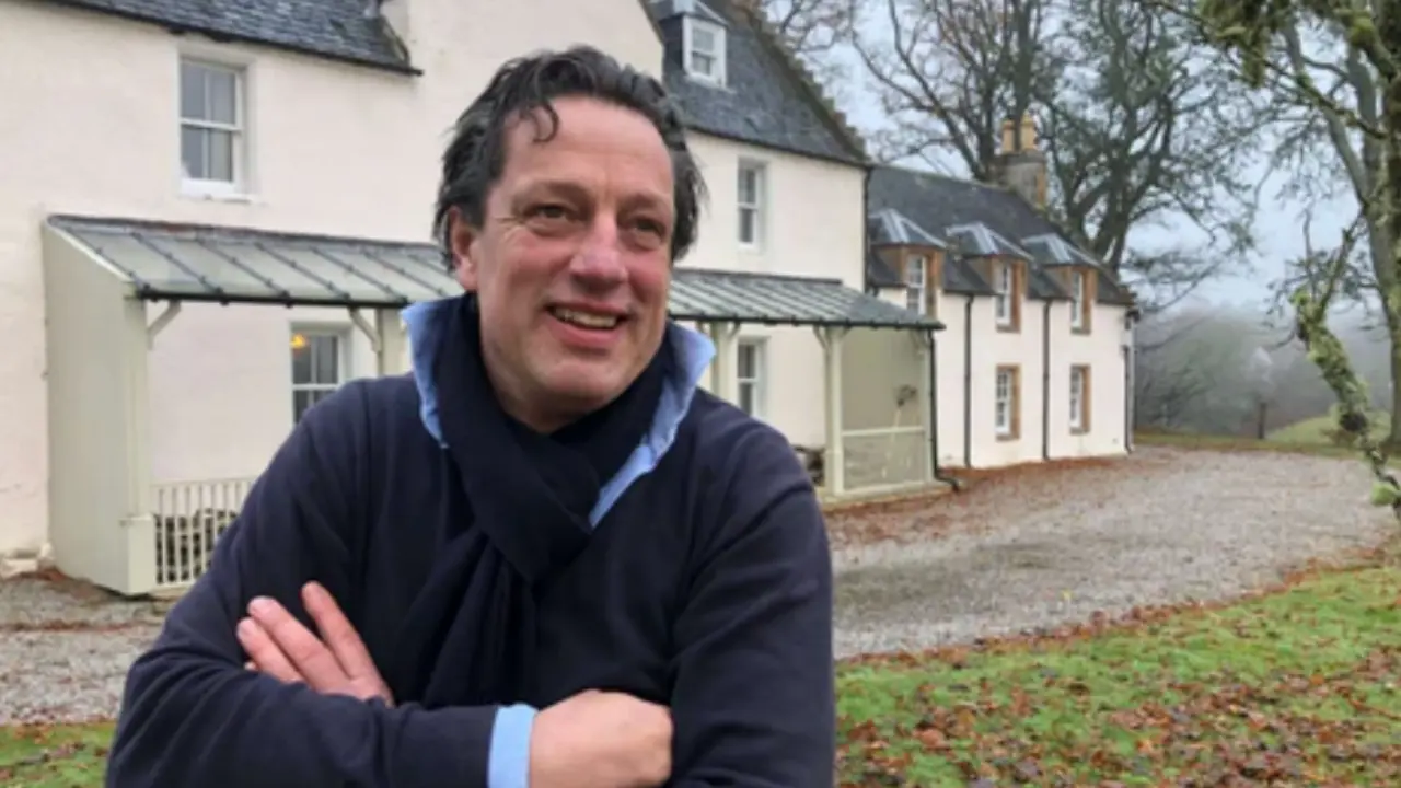 Robert Jan uit B&B Vol Liefde stelt zich voor: 'Ik ben een oude kakker'