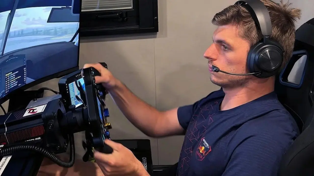 Max Verstappen reageert koeltjes op bekende coureur die zegt dat hij beter is