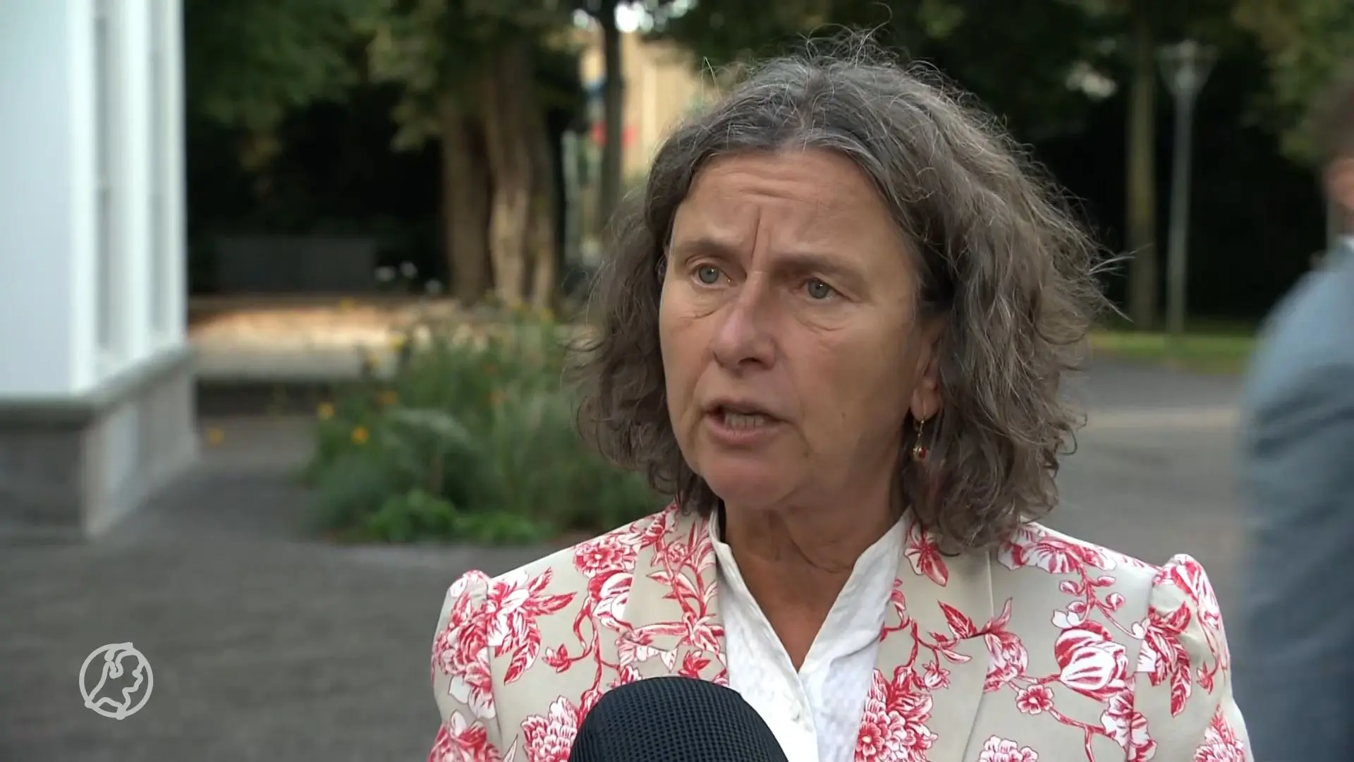 Minister Faber roept asielcrisis uit: 'Alles zit bomvol’