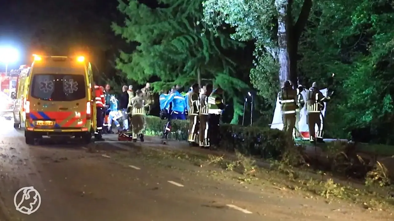 Ongeluk Amersfoort: drie doden (21, 25 en 27 jaar) nadat auto te water raakt
