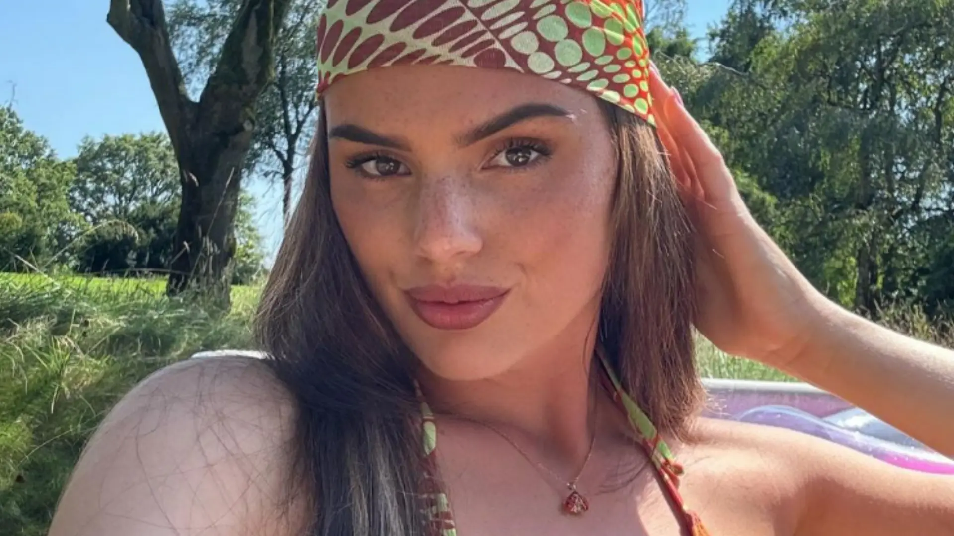 Dit is het gekste verzoek dat Famke Louise kreeg op haar exclusieve content-pagina