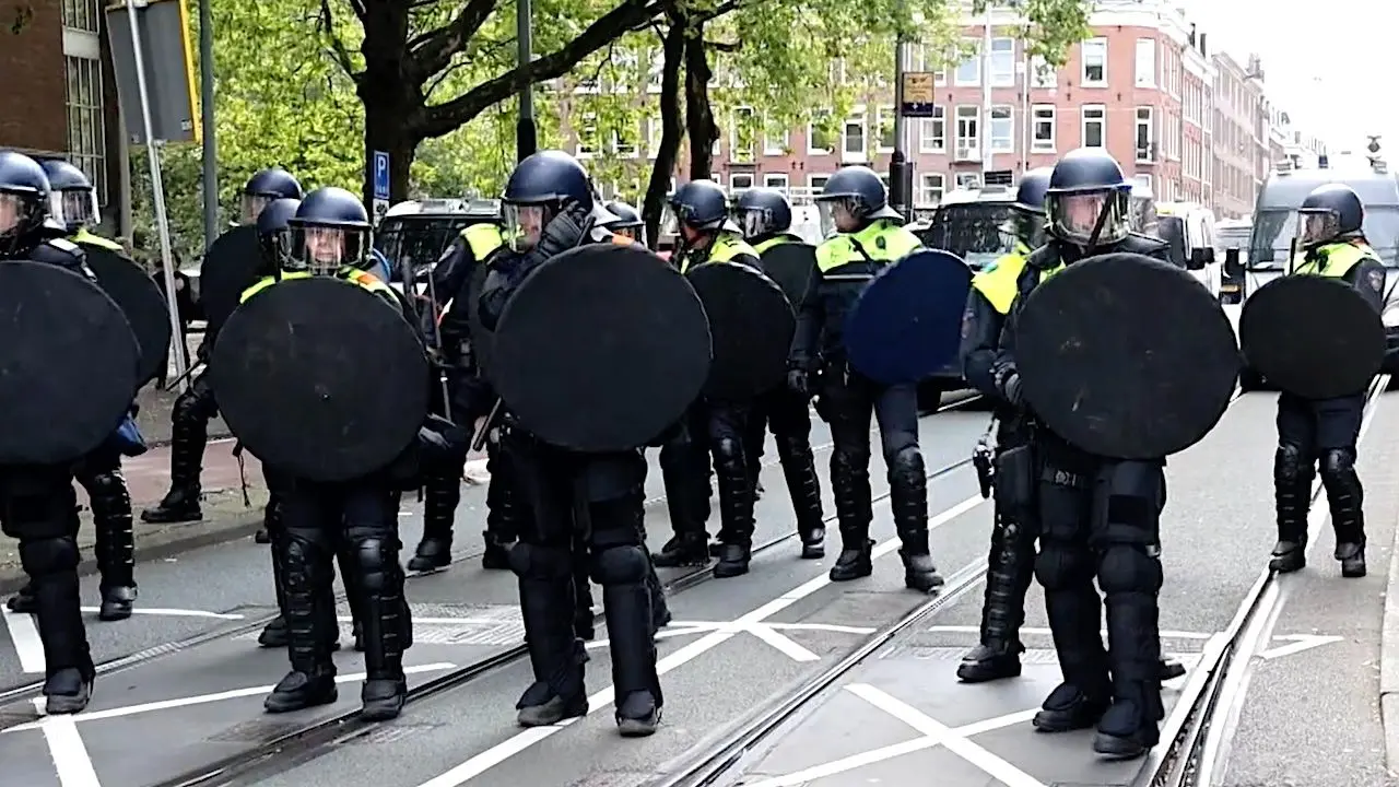 Paniek bij de politie: Geheime informatie gestolen door buitenlandse hackers