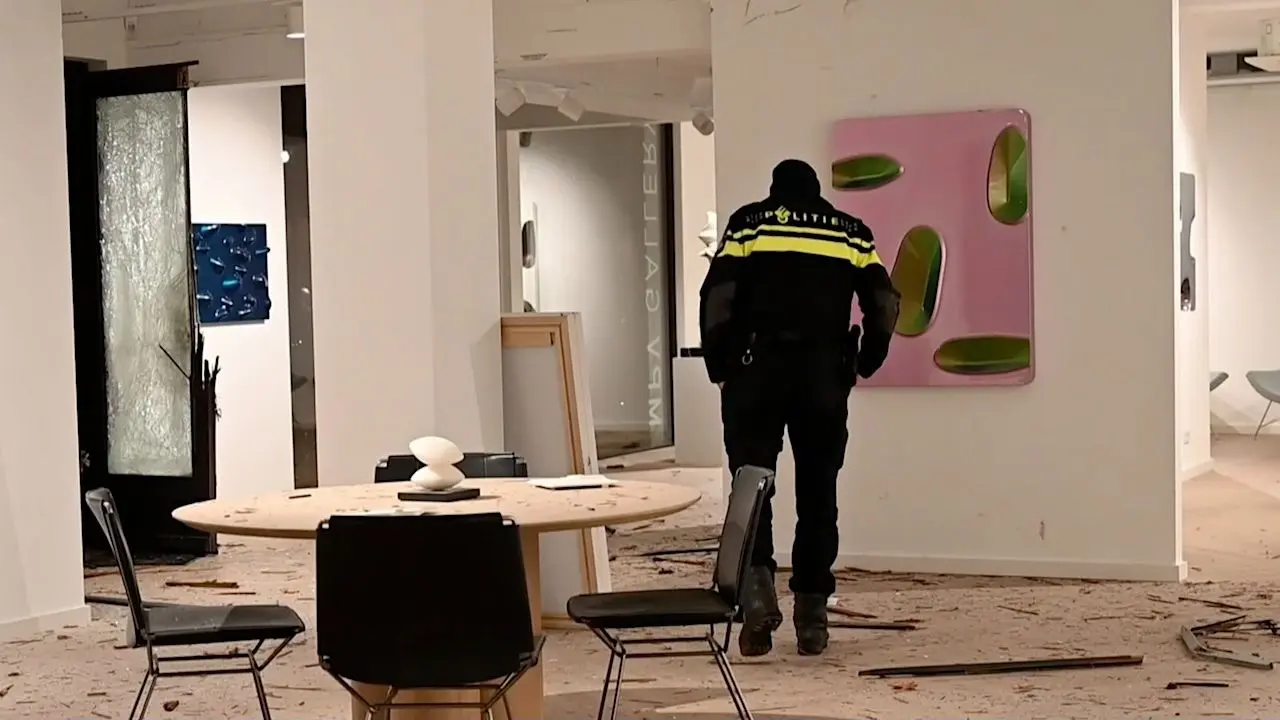 Explosies bij kunstroof in Oisterwijk, doeken van Andy Warhol gestolen
