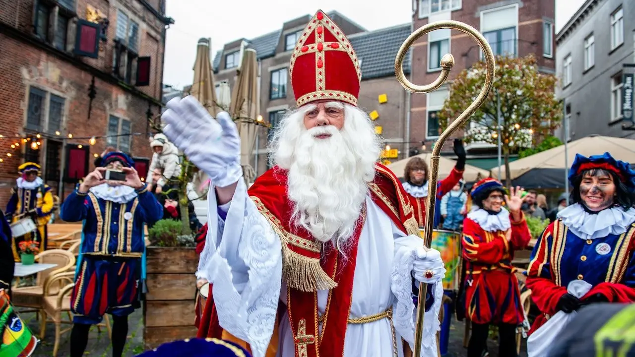 Sinterklaasintocht afgeblazen vanwege dreigbrief over Zwarte Pieten