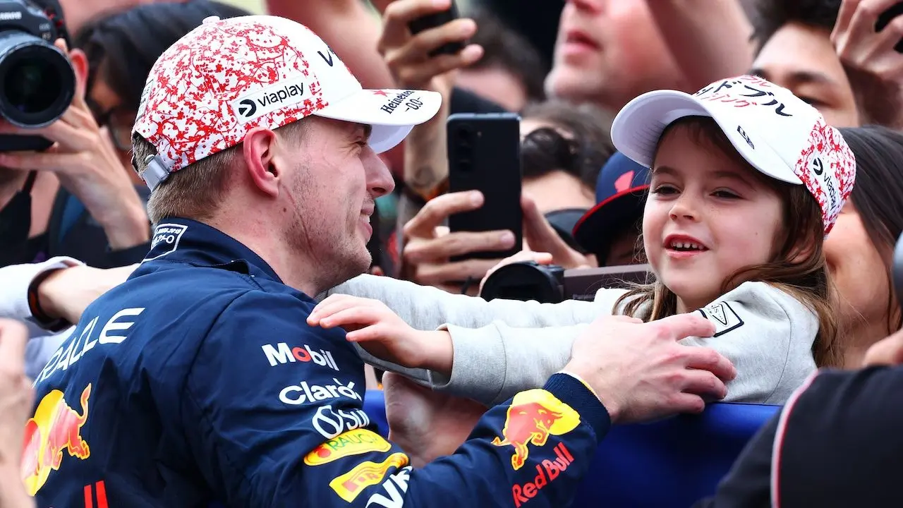 Beelden van Max Verstappen met dochtertje Kelly Piquet gaan de hele wereld over