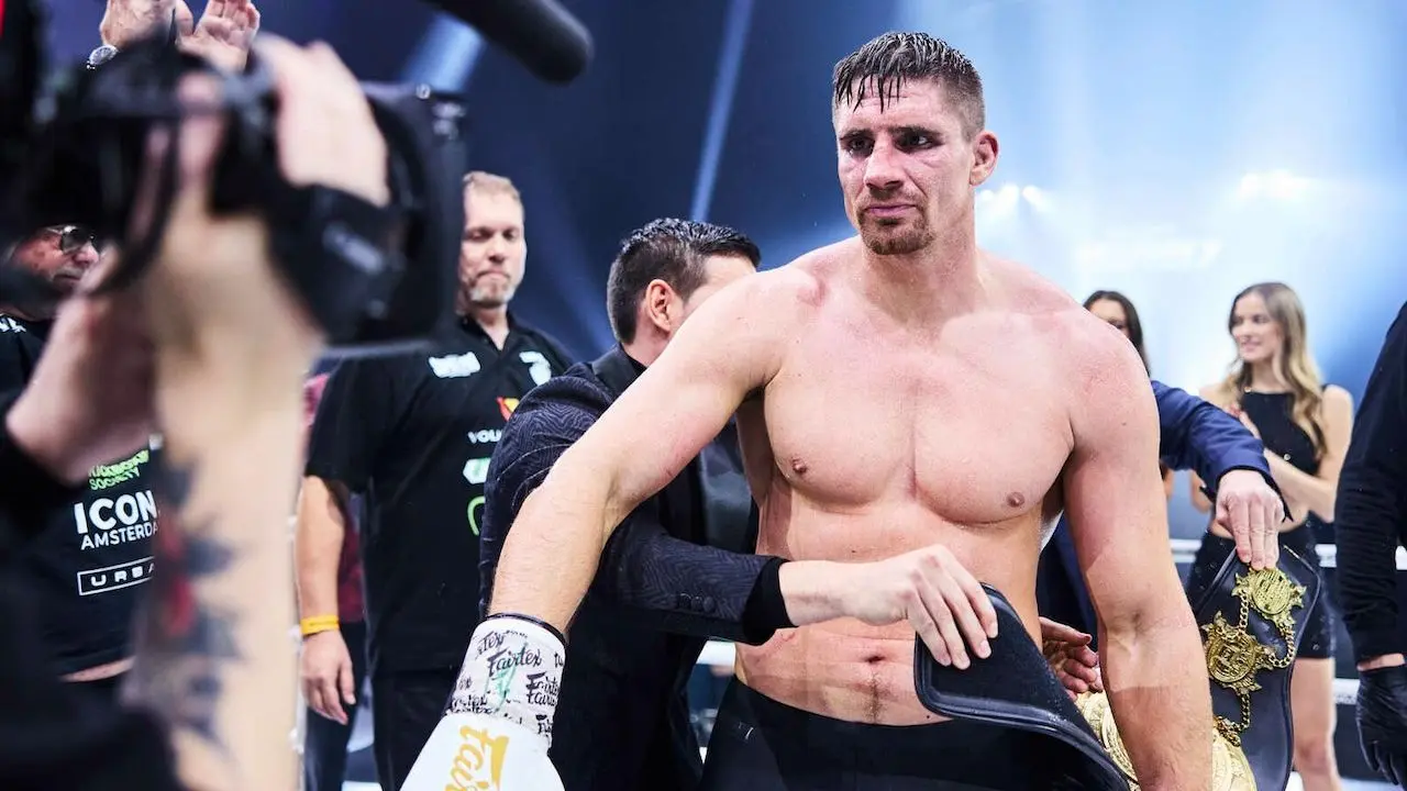 Dit verdient Rico Verhoeven met een avondje knokken