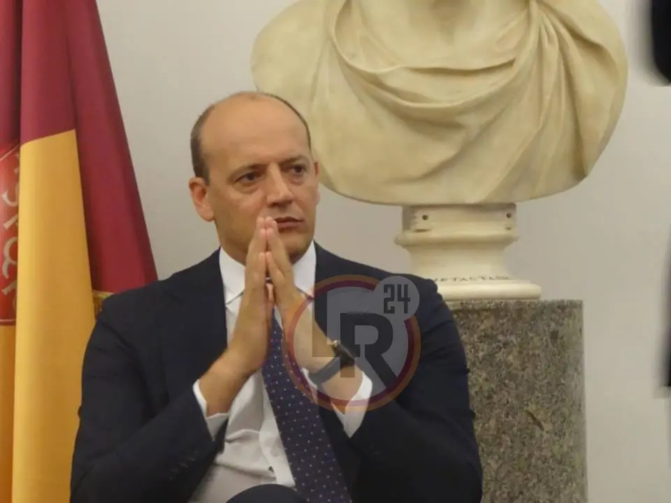 baldissoni braccia seduto