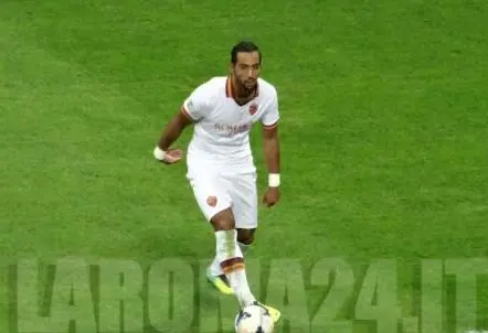 benatia tutta figura