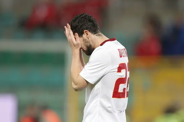 destro mani in faccia disperato palermo roma 170115