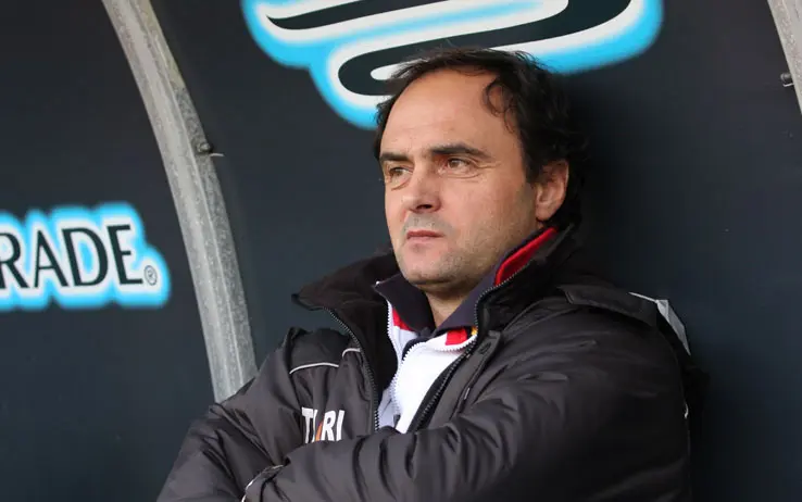 giannini braccia conserte