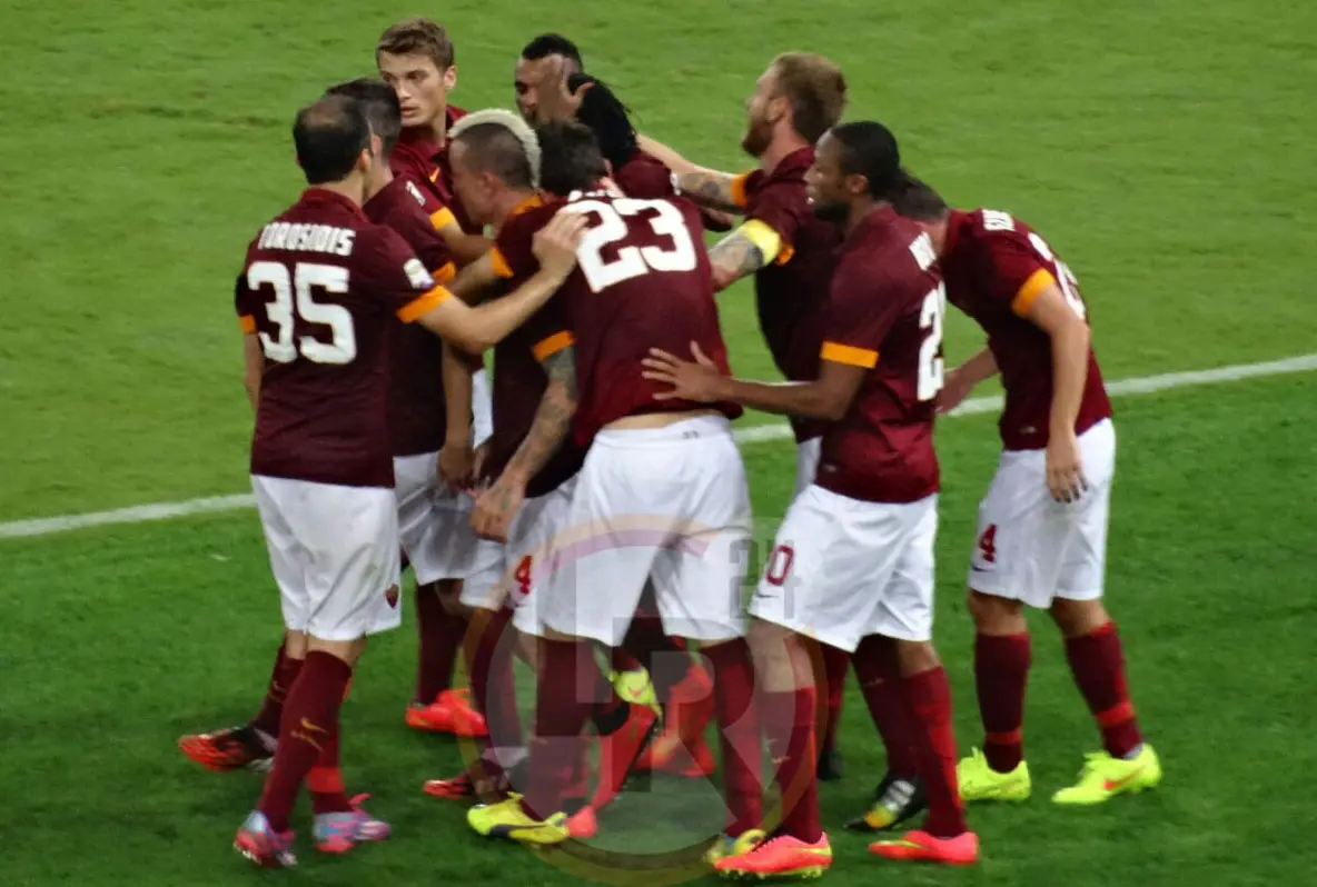gruppo abbraccio roma fiore