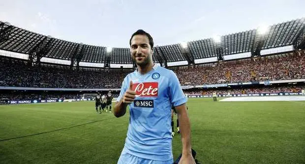 higuain napoli buona