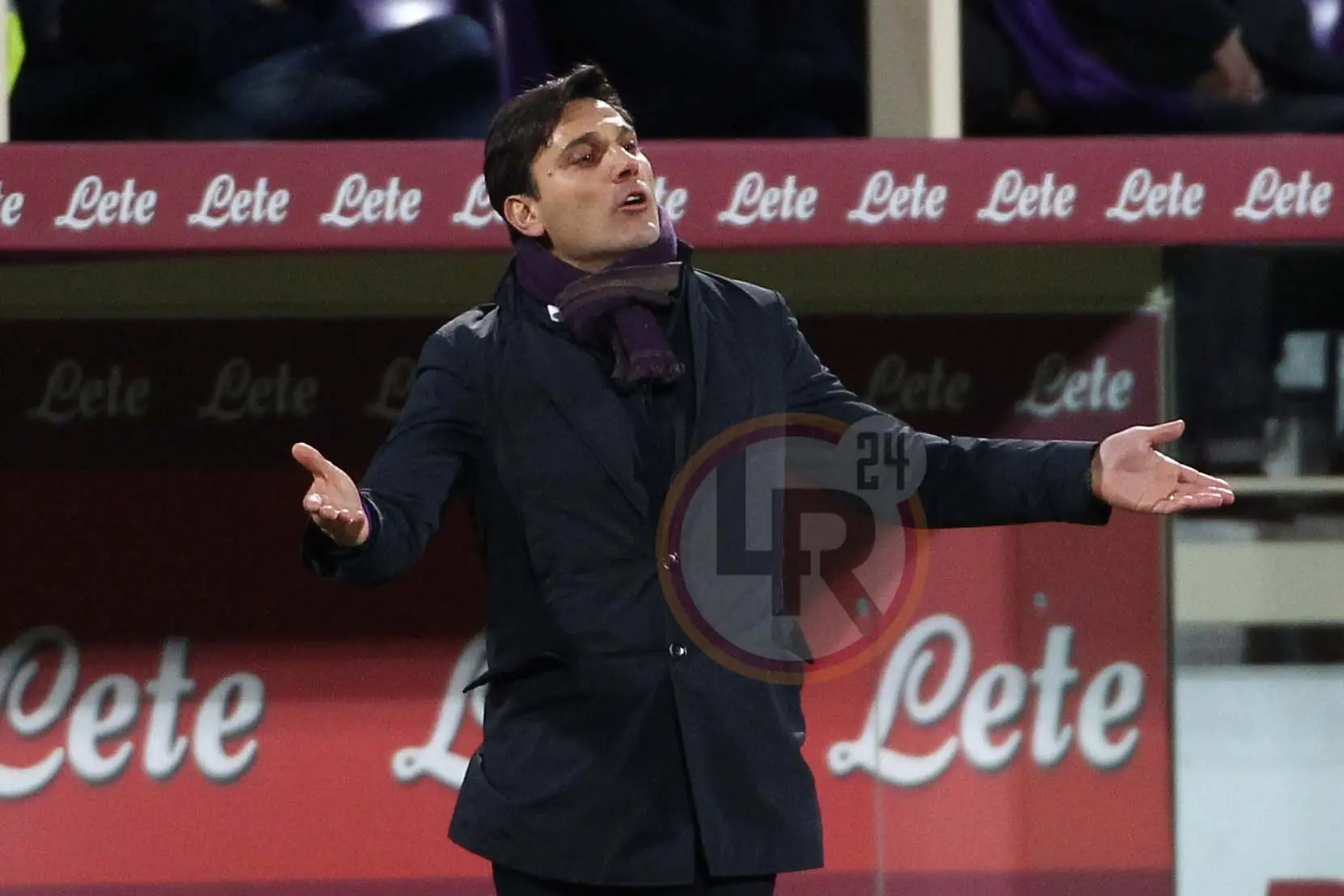 montella sbraccia fiore roma 250115 mancini
