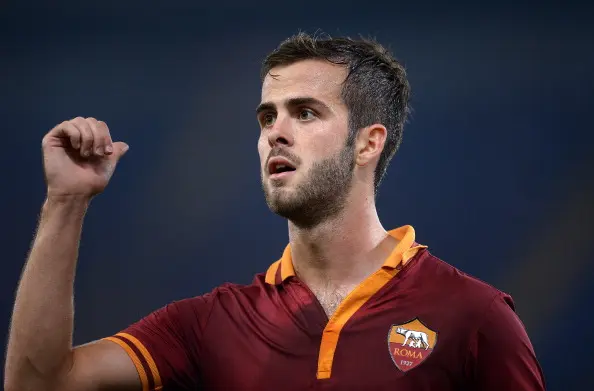 pjanic mezzo pp pugno chiuso ottima