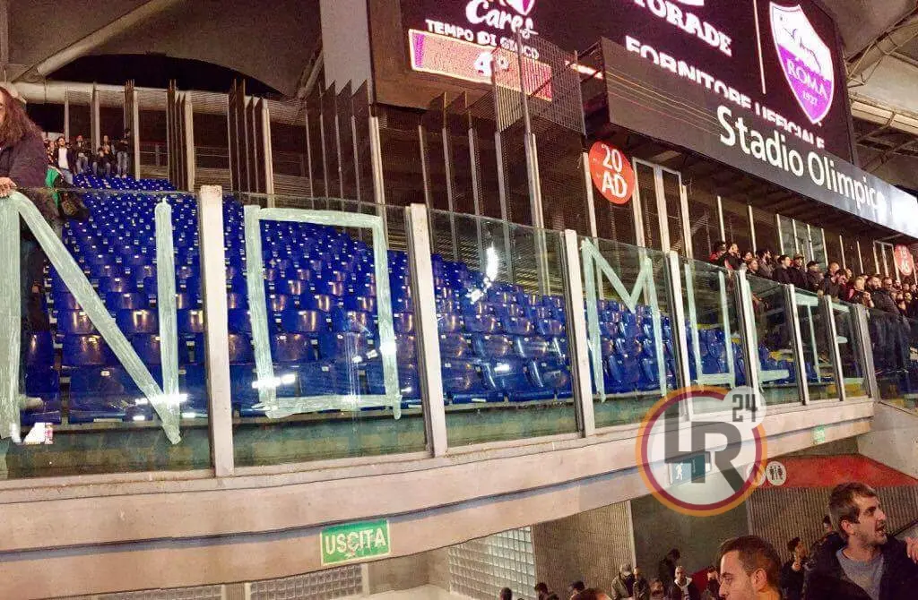 roma crotone protesta curva sud