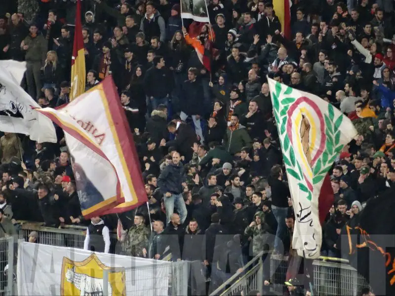 tifosi bandiere roma torino 250314