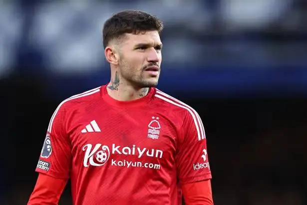 0_Nottingham-Forest-defender-Morato-in-action-against-Everton