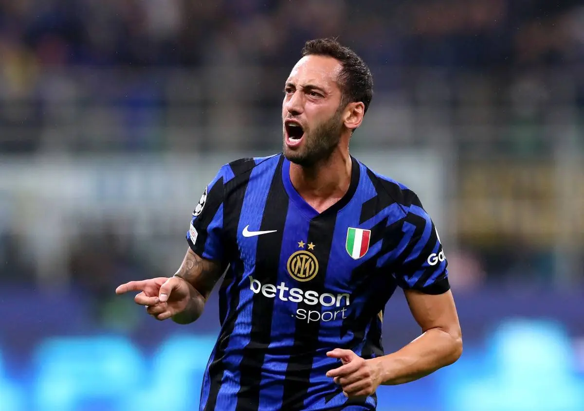 Hakan-Calhanoglu-Inter-celebrate