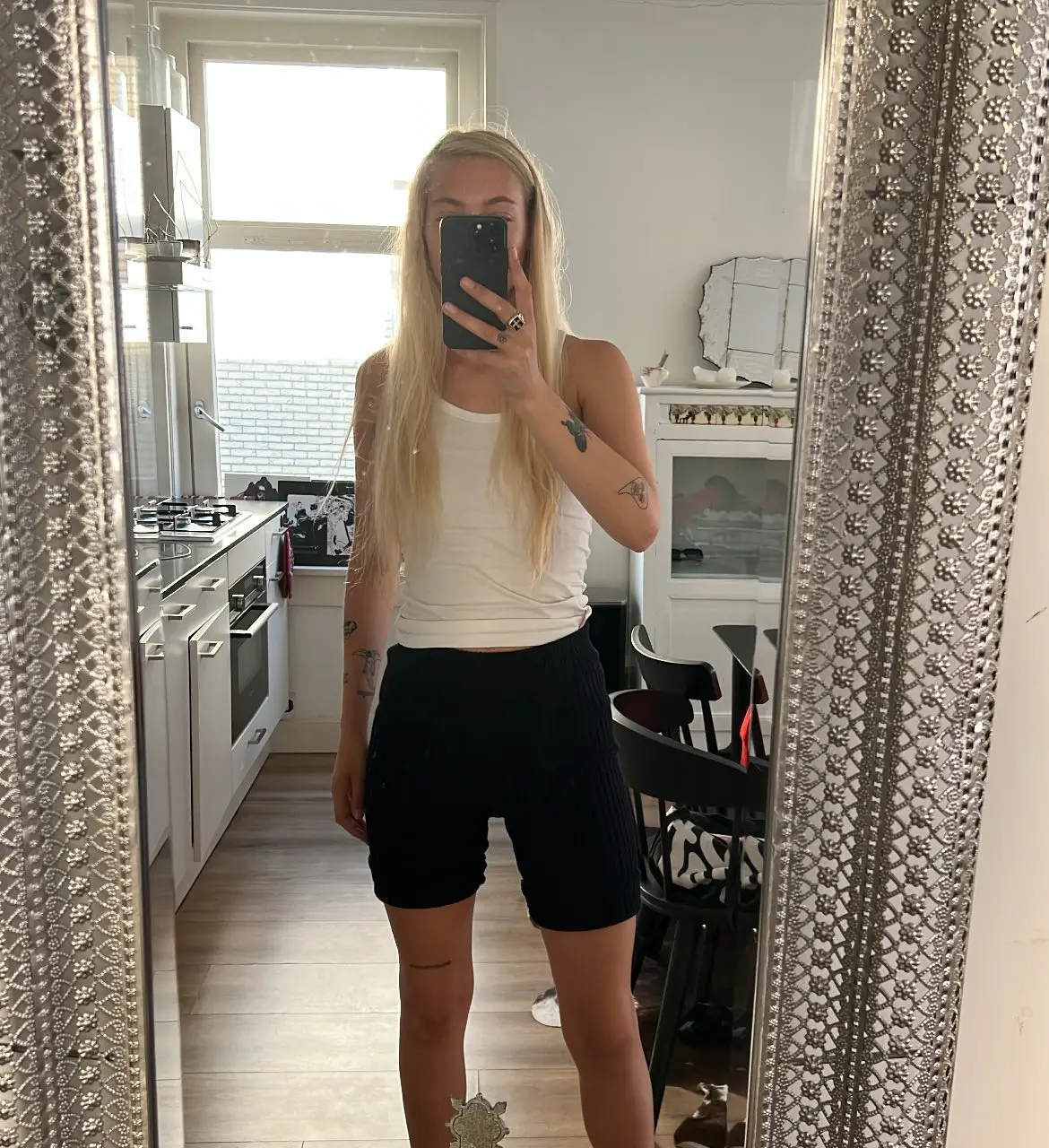 S10
