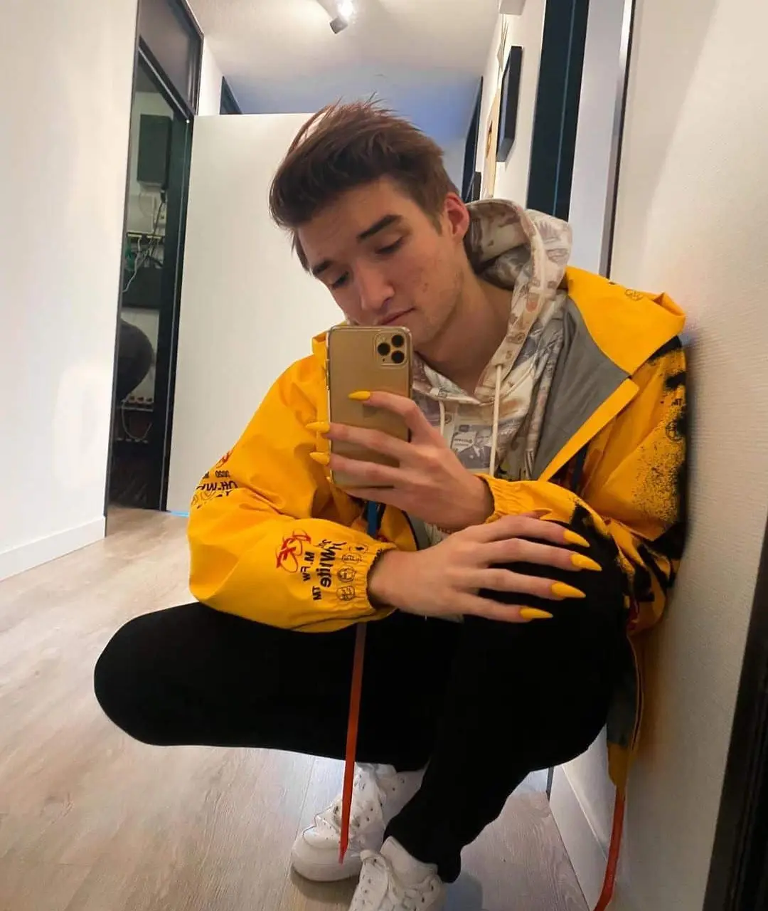 Gio Latooy