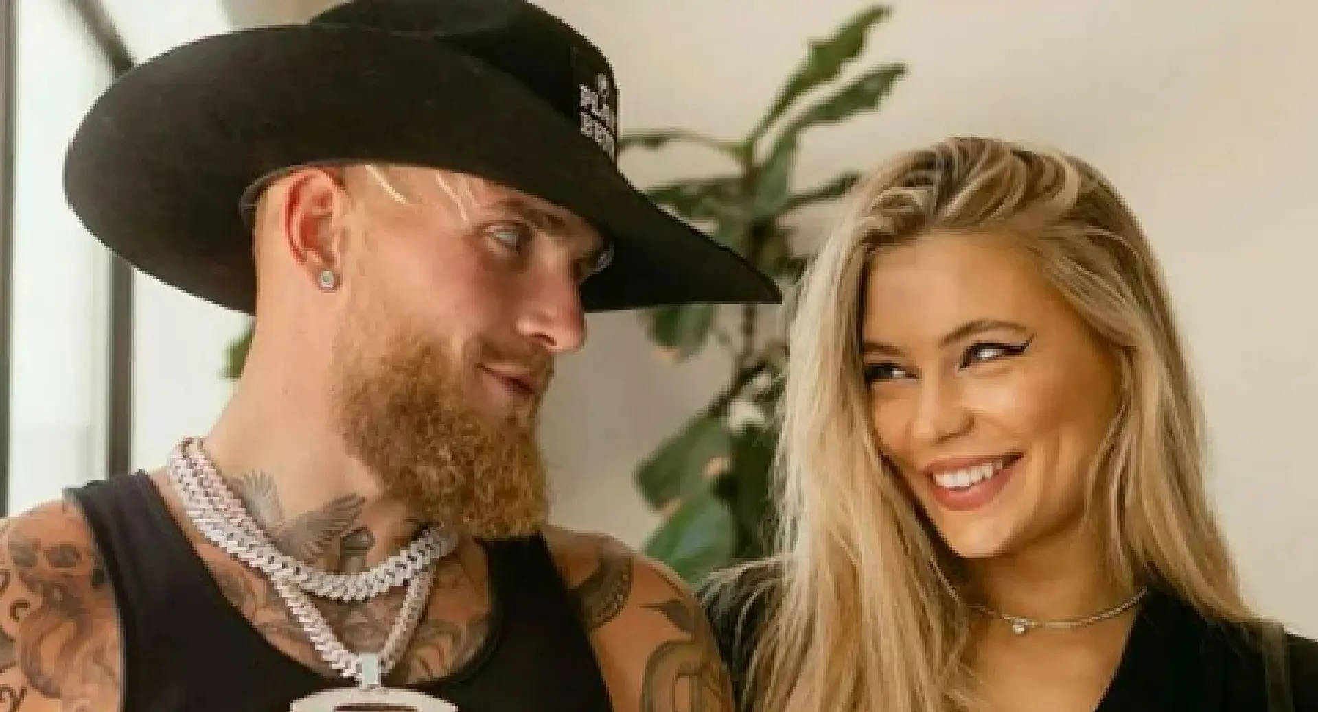 Jutta Leerdam heeft haar stootkussens flink opgepompt voor gevecht van vriend Jake Paul tegen Mike Tyson