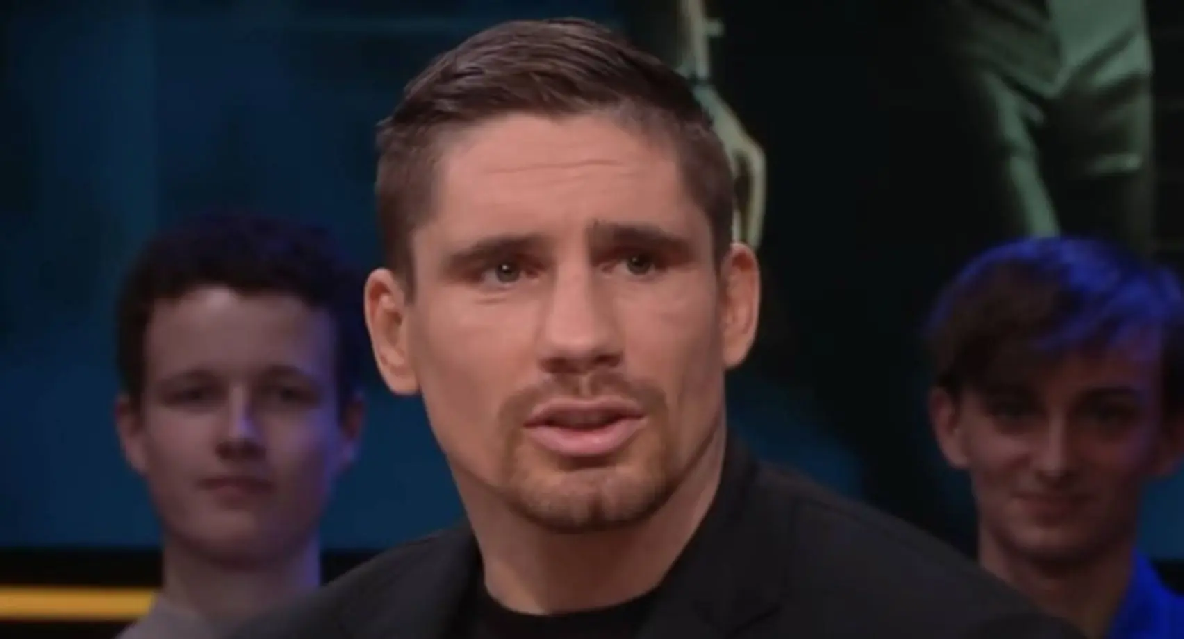 Zeldzaam: Rico Verhoeven blikt terug op momenten dat hij (bijna) knock-out geslagen werd