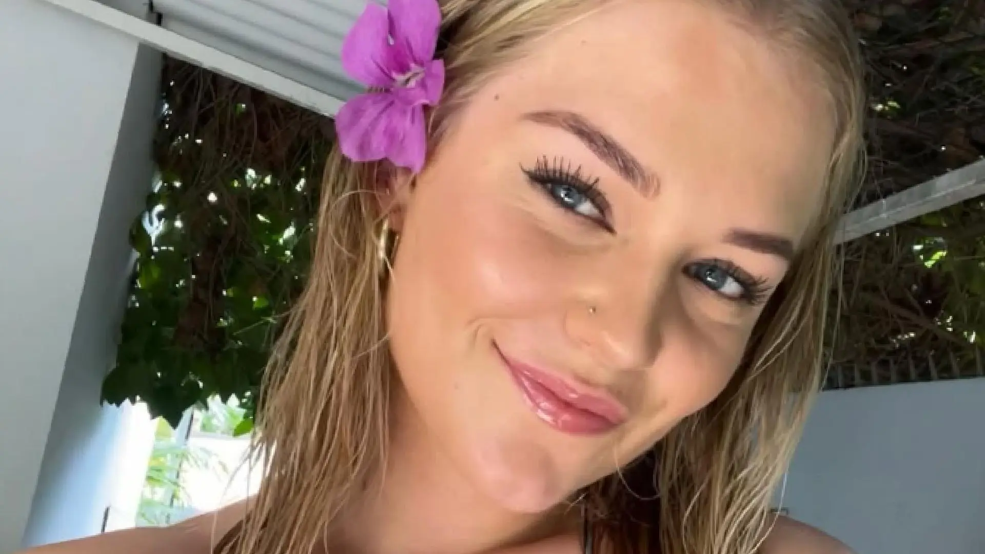 Marijn Kuipers laat enorm verschil zien met Expeditie Robinson: blondine deelt badkleding-foto's in véél betere tijden