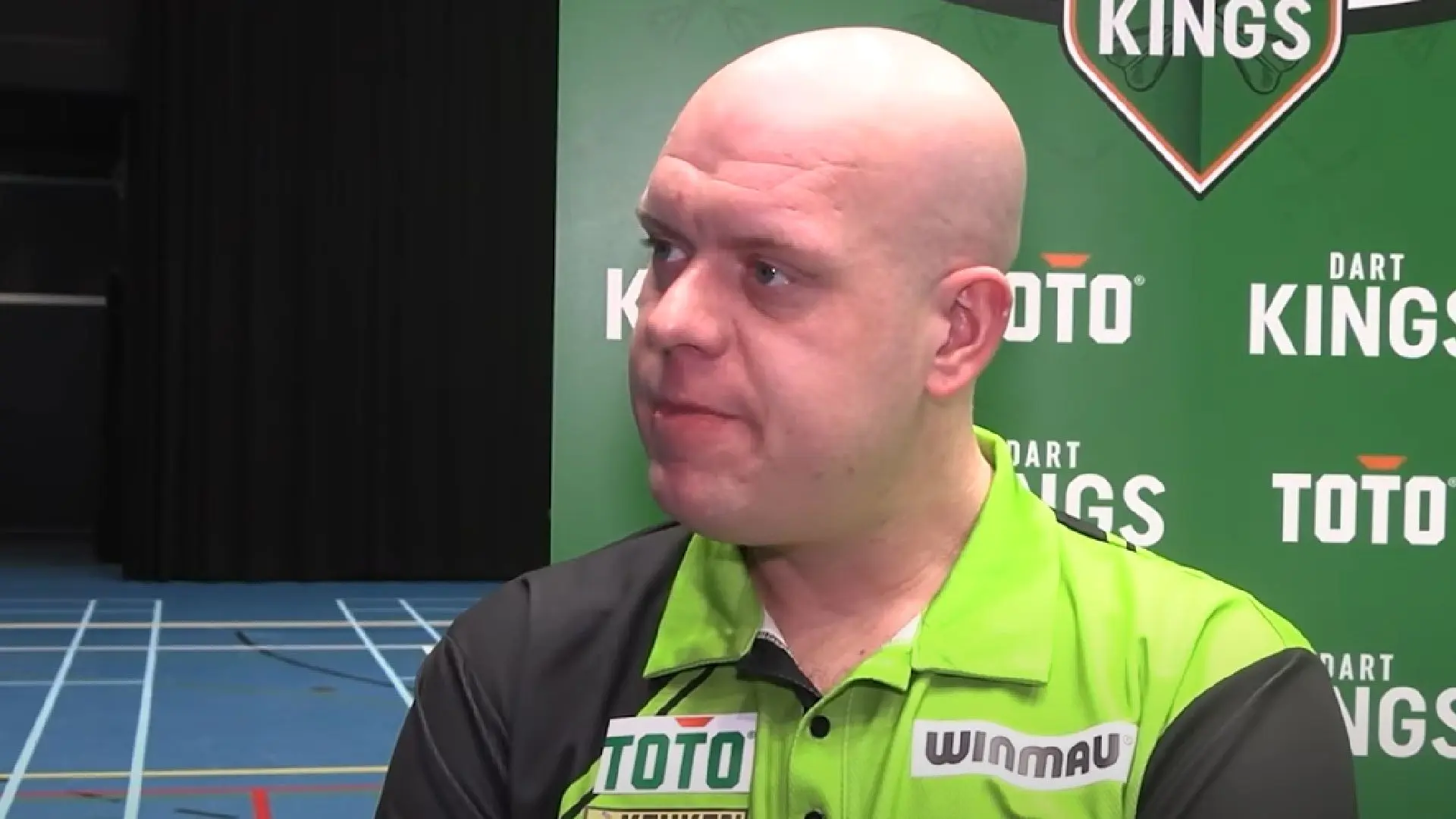 Opvallend bescheiden Michael van Gerwen doet stapje terug en wijst opvolger aan (video)